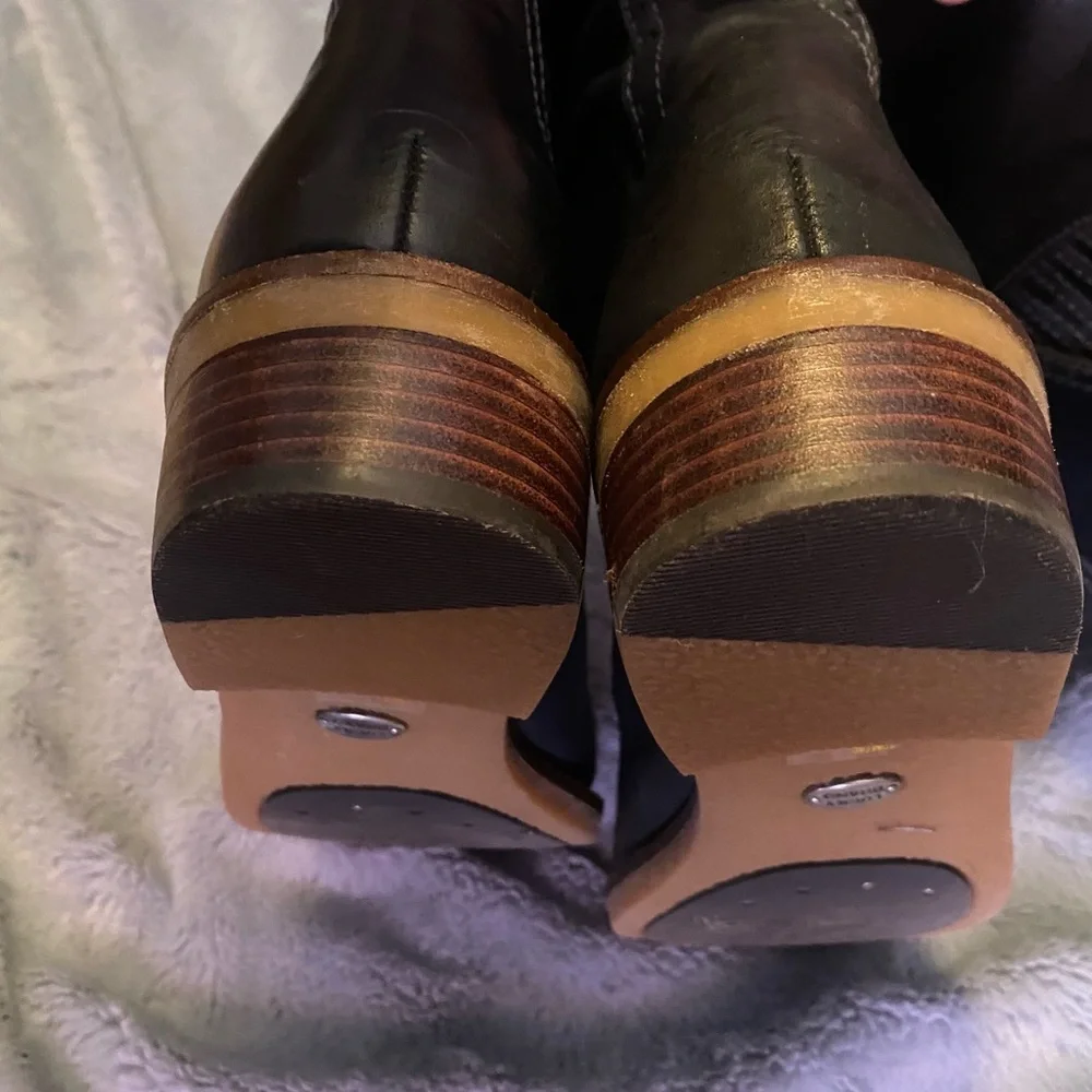 Lucky brand Andria black, tall leather books faux crepe sole gently worn size 10 - Picture 12 of 16